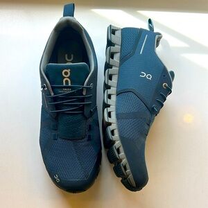 OnCloud Waterproof men’s size 10